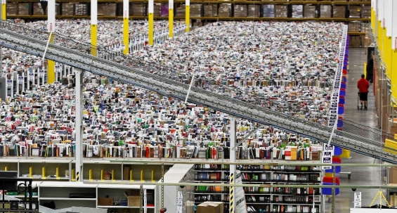 Amazon distribution center (Teamster.org photo)